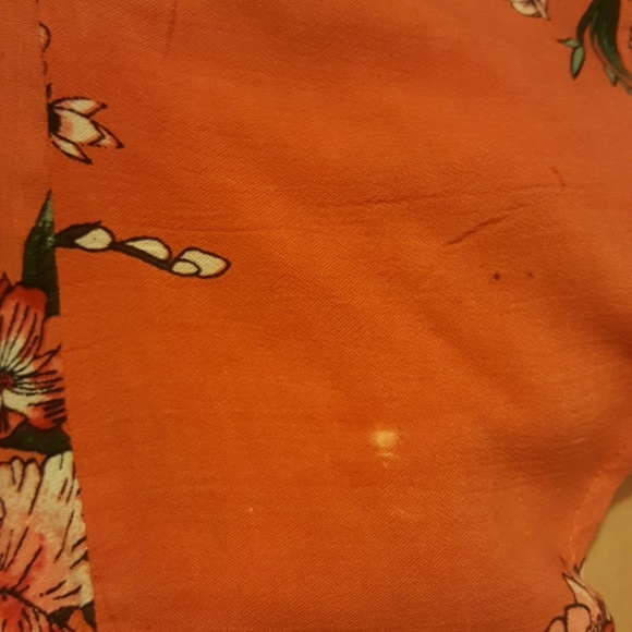 SOLD! Floral open front tie up crop top Small - Picture 4 of 4